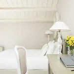 Micra Anglia Boutique & 5*