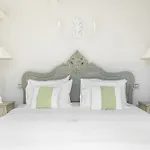 Micra Anglia Boutique & Άνδρος