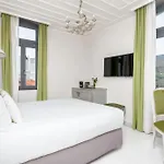 Ξενοδοχείο Micra Anglia Boutique & 5*