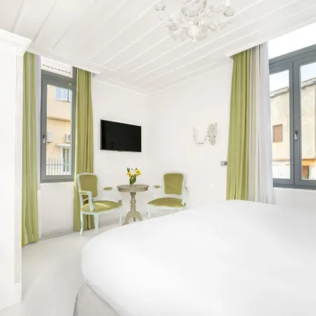 Hotel Micra Anglia Boutique &