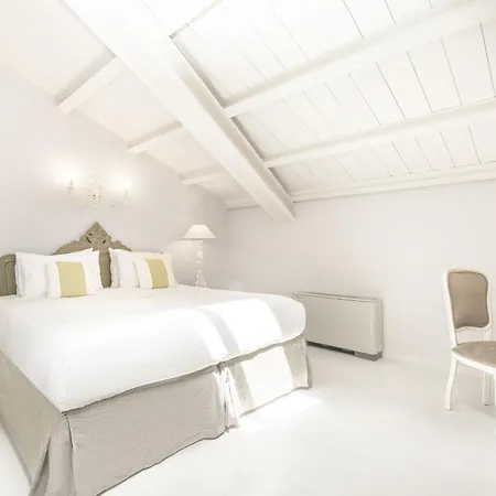 Hotel Micra Anglia Boutique & 5*