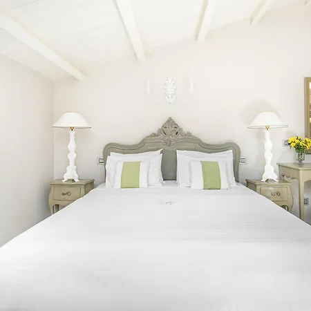 Micra Anglia Boutique & Отель 5*