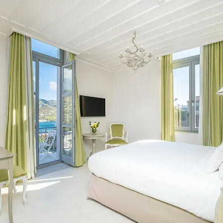 Micra Anglia Boutique &