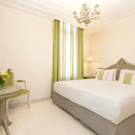 Micra Anglia Boutique & 5*