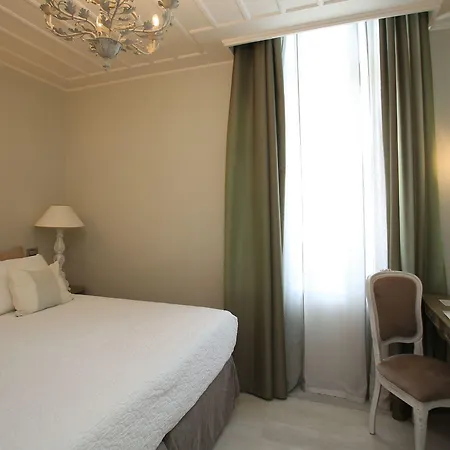 Hotel Micra Anglia Boutique & Ándros