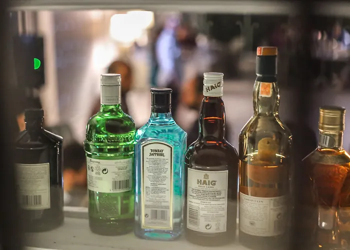 Micra Anglia Boutique & Ándros