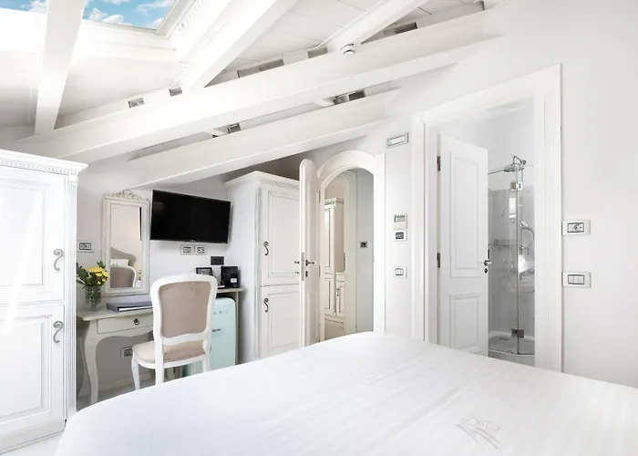 Micra Anglia Boutique & Hotell Ándros