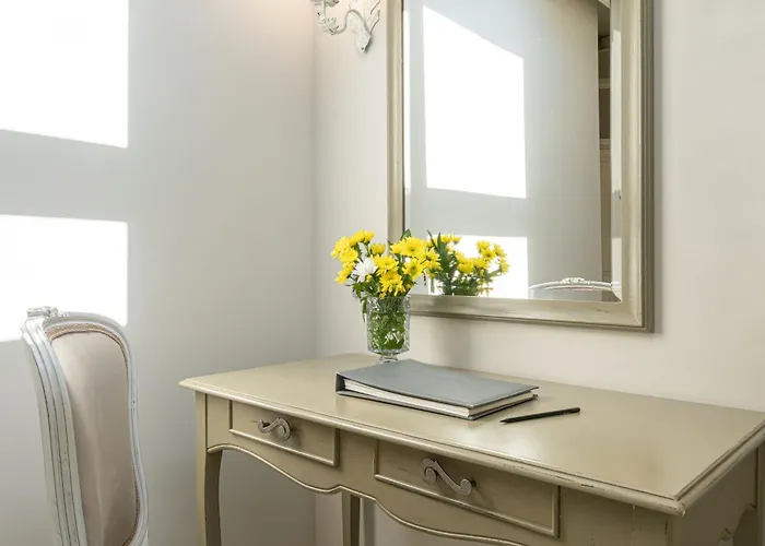 Hotell Micra Anglia Boutique & Ándros