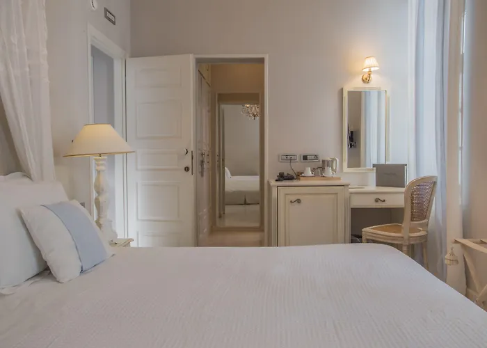 Hotell Micra Anglia Boutique & Ándros