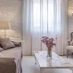 Hotel Micra Anglia Boutique & 5*