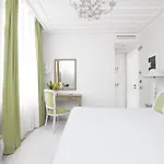 Micra Anglia Boutique & Hotell 5*