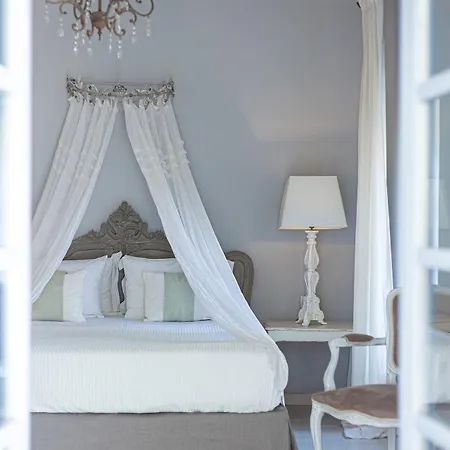 Micra Anglia Boutique & Szálloda 5*
