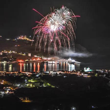 Micra Anglia Boutique & Отель Андрос