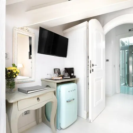 Hotel Micra Anglia Boutique &