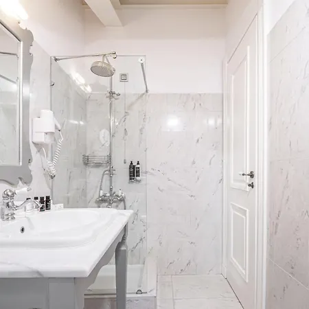 Micra Anglia Boutique & Hotel 5*