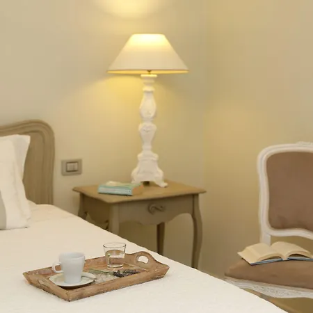 Micra Anglia Boutique & Ξενοδοχείο 5*