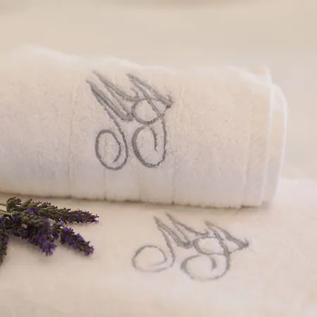 מלון Micra Anglia Boutique & Ándros