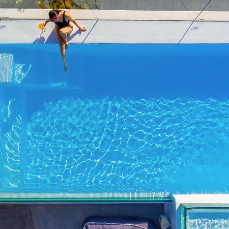 Micra Anglia Boutique & Отель