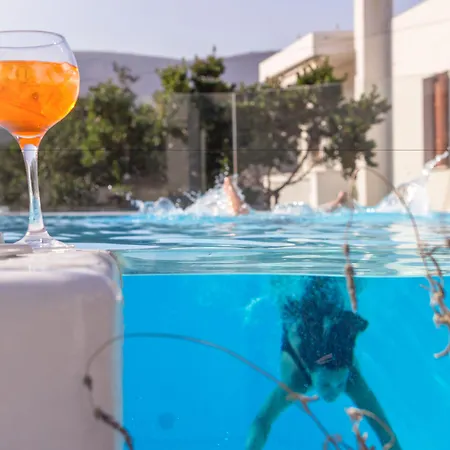 Micra Anglia Boutique & 5* Άνδρος