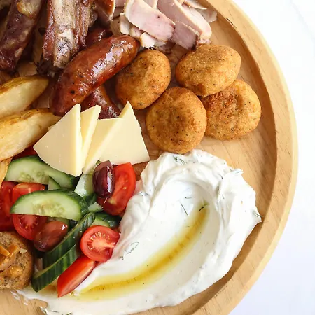 מלון Micra Anglia Boutique &