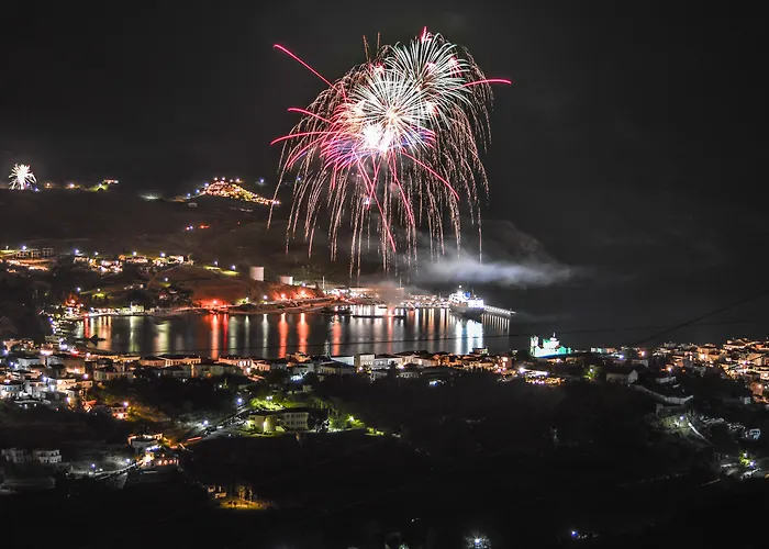 Micra Anglia Boutique & Hotell Ándros